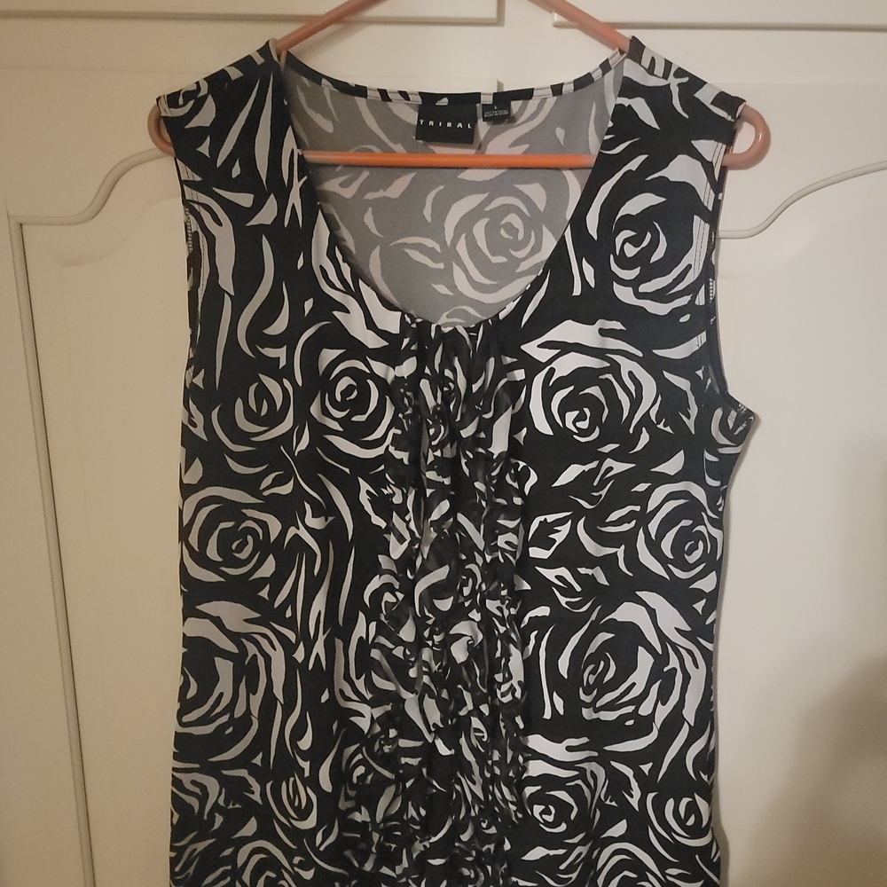 Tribal Black and White Rose Pattern Tank Top